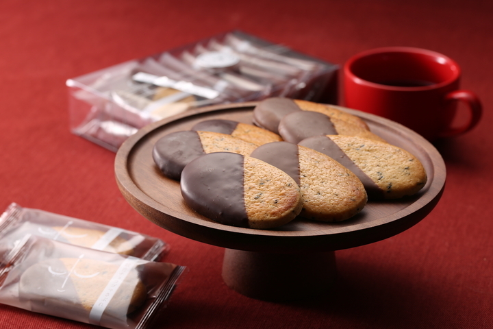 【冬期限定】観音チョコゴマさぶれ ８枚入